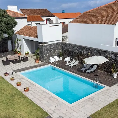 Casa Da Arvore Chale By Vacations Calhetas