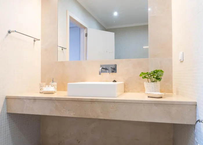 Casa Da Arvore Chale By Vacations Шале Calhetas