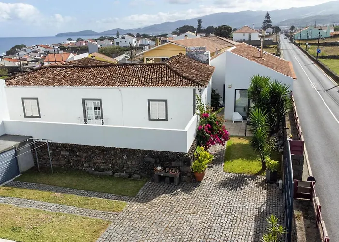 Casa Da Arvore Chale By Vacations Calhetas