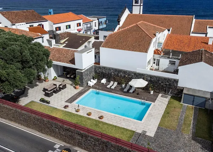 Casa Da Arvore Chale By Vacations Calhetas