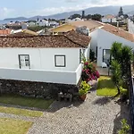 Casa Da Arvore Chale By Vacations Calhetas