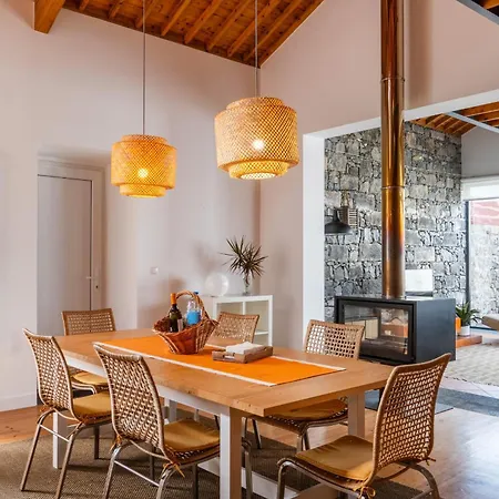 Casa Da Arvore Chale By Vacations *