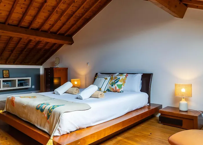 Casa Da Arvore Chale By Vacations * Calhetas